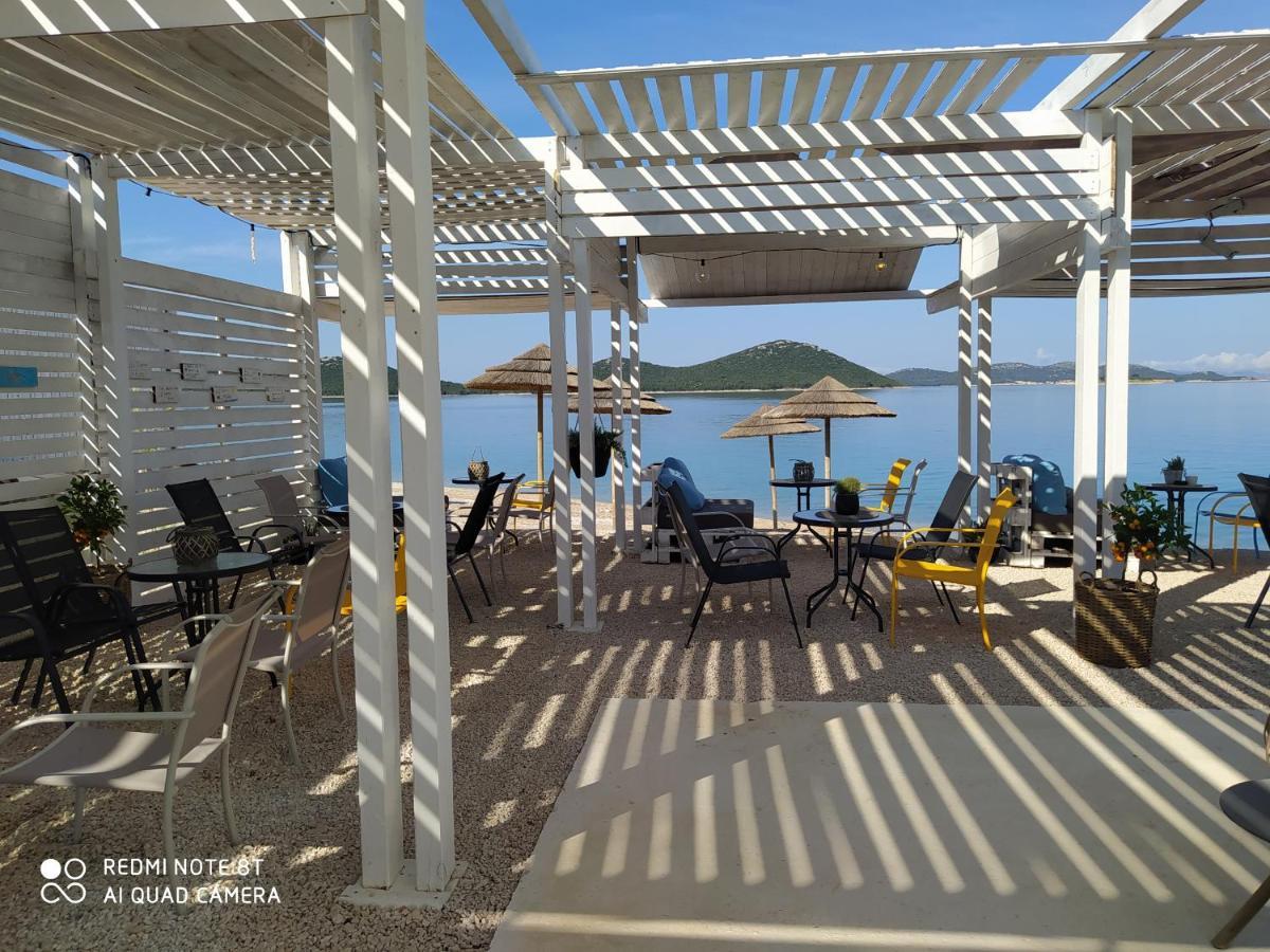 Villa On The Beach Pakoštane Kültér fotó